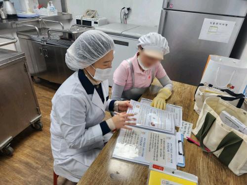 25년 사회복지급식소 6차시 직접조리, 4차시 가정형&middot;경로당 조리원 방문교육 완료